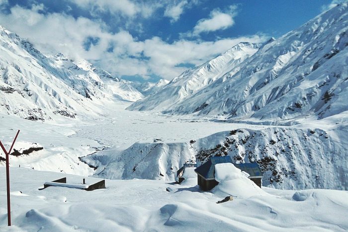 Frozen Saif-ul-Malook & Kaghan